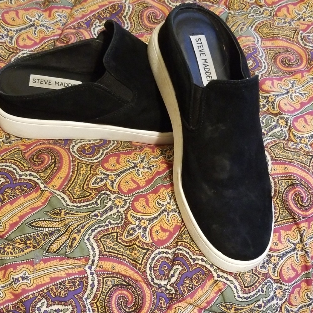 Steve Madden Black Suede slip ons